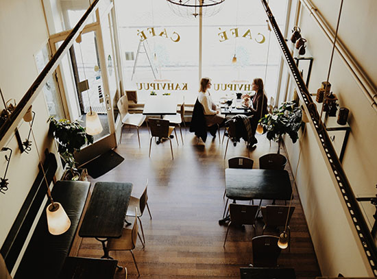 Picture of people in a cafe